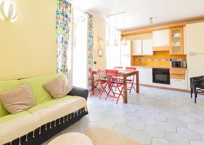 Apartman Place Amiral Barnaud *